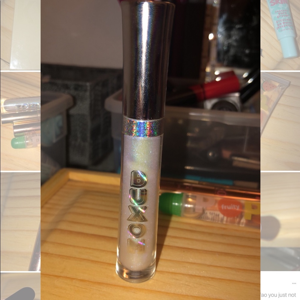 Lipgloss/lipstick bundle - Picture 2 of 3